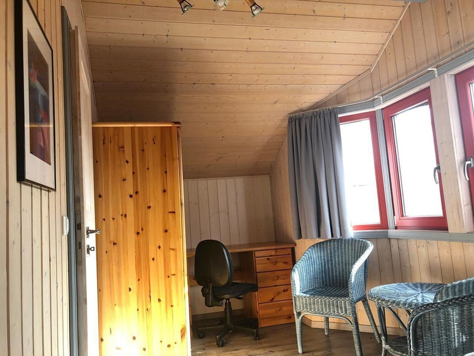 House | 3 bedrooms, individually furnished