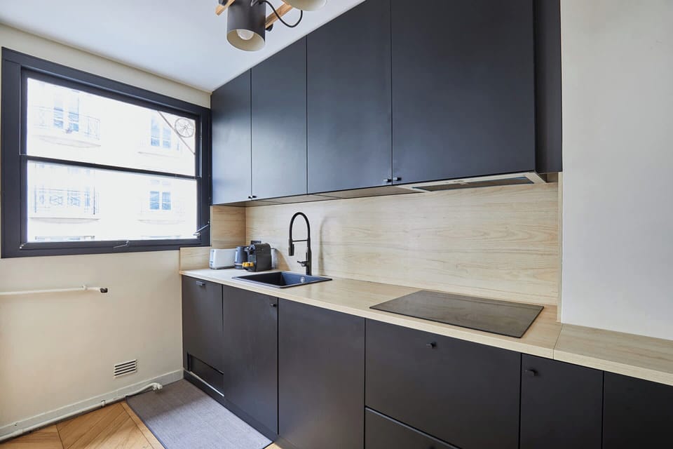 Apartment | Private kitchen | Coffee/tea maker, fridge, microwave, oven