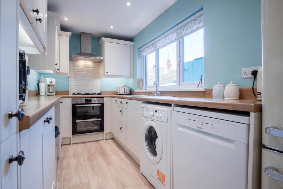 Ty George - 3 Bedroom Cottage - Tenby (24274)