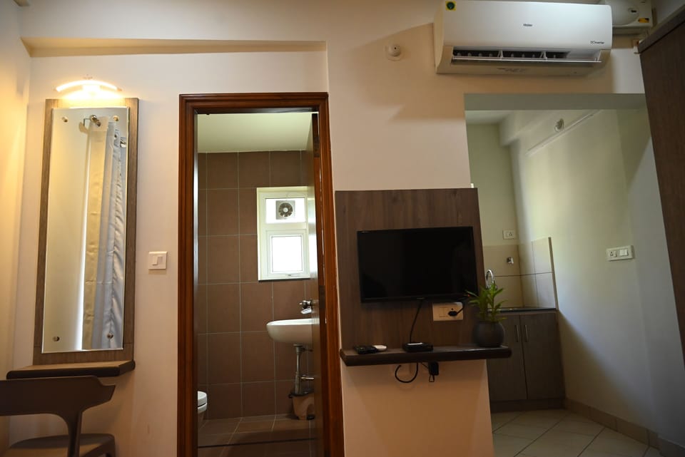 Basic Studio | Iron/ironing board, free WiFi