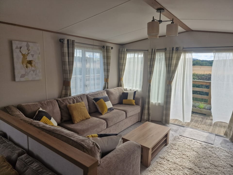 Living room 1