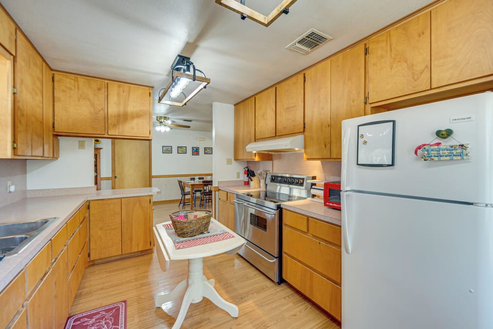 House (2 Bedrooms) | Interior