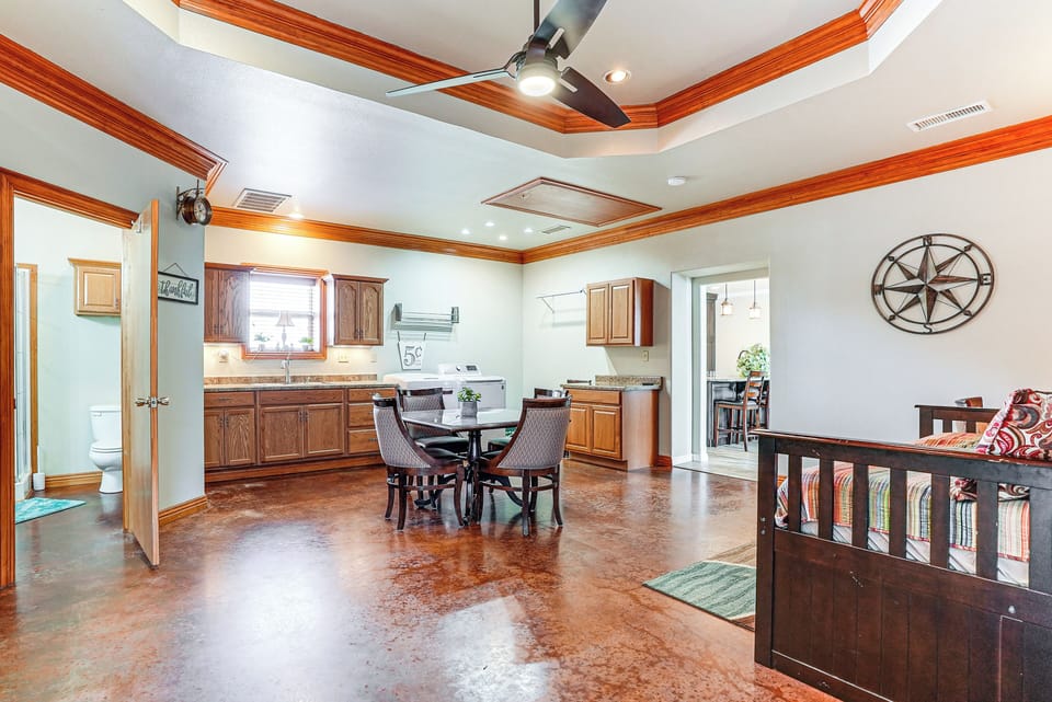 House (1 Bedroom) | Interior