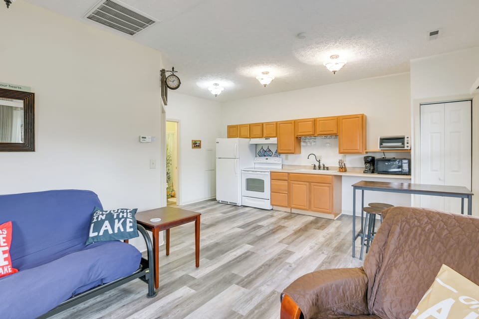Apartment (1 Bedroom) | Interior
