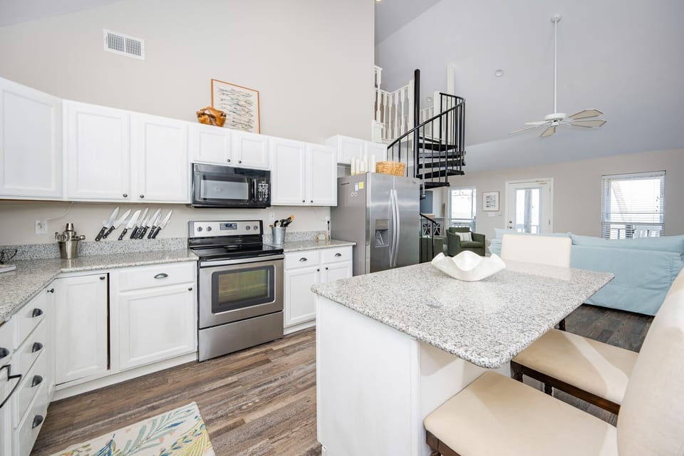 House, 3 Bedrooms | Private kitchen | Coffee/tea maker, fridge, oven