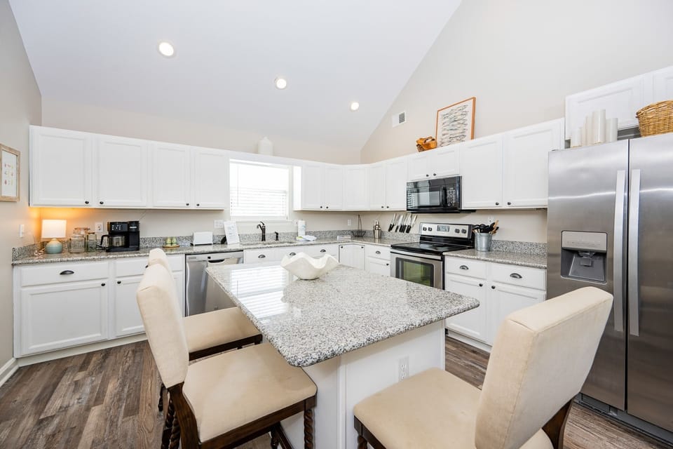 House, 3 Bedrooms | Private kitchen | Coffee/tea maker, fridge, oven