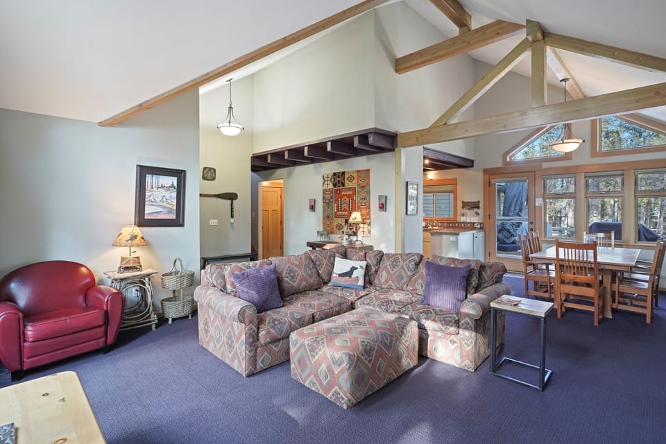 House, 3 Bedrooms | Living area | Smart TV