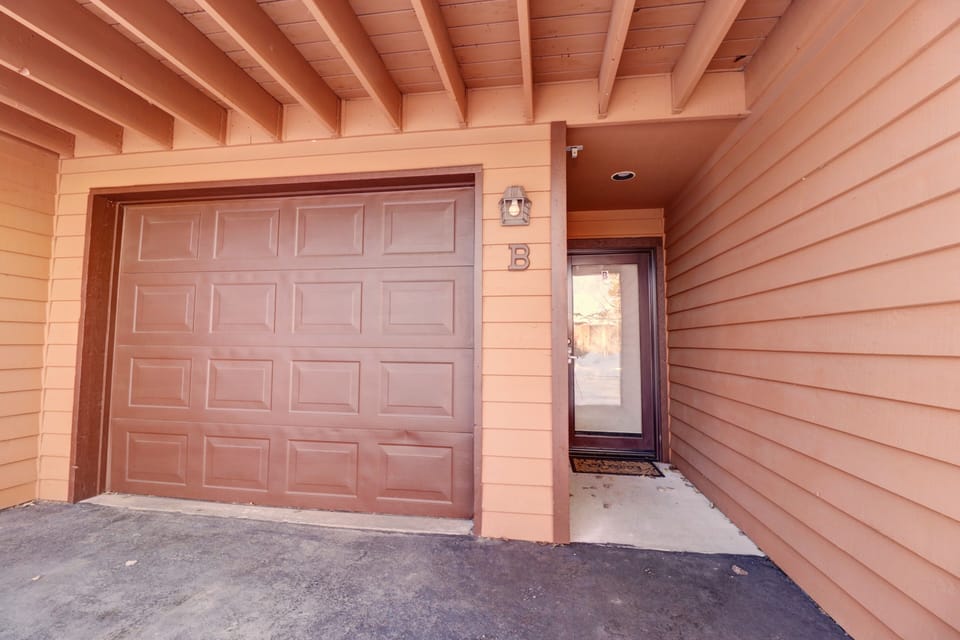 Townhome, 2 Bedrooms | Exterior detail