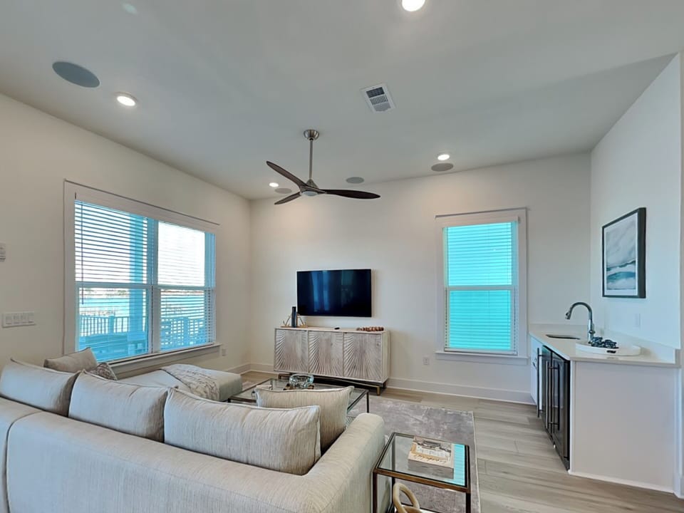 Living Area - TV and Wet Bar - First Floor
