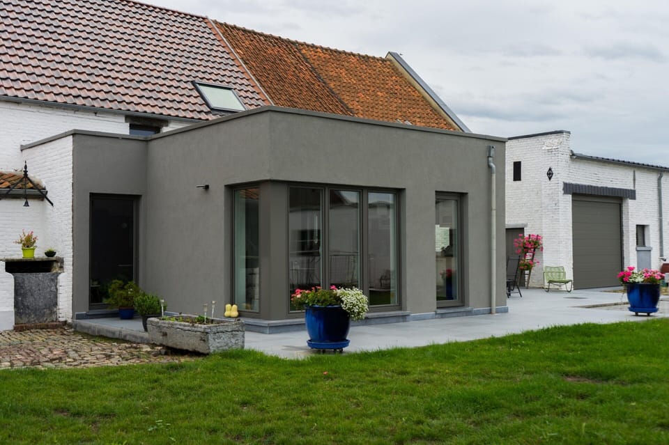 House | Balcony