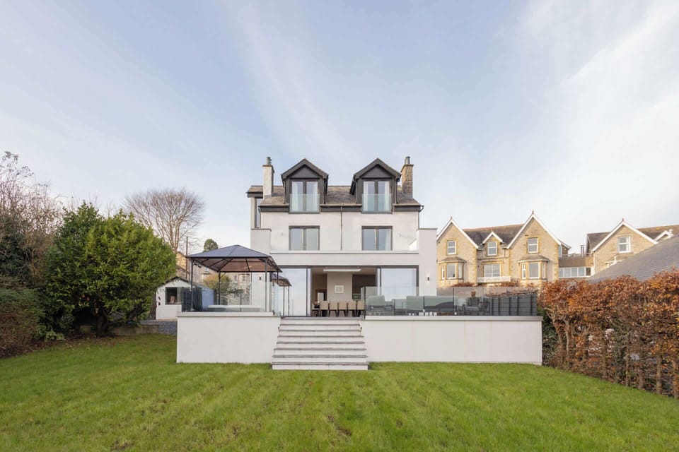 Bay View, Grange-over-Sands - Host & Stay 