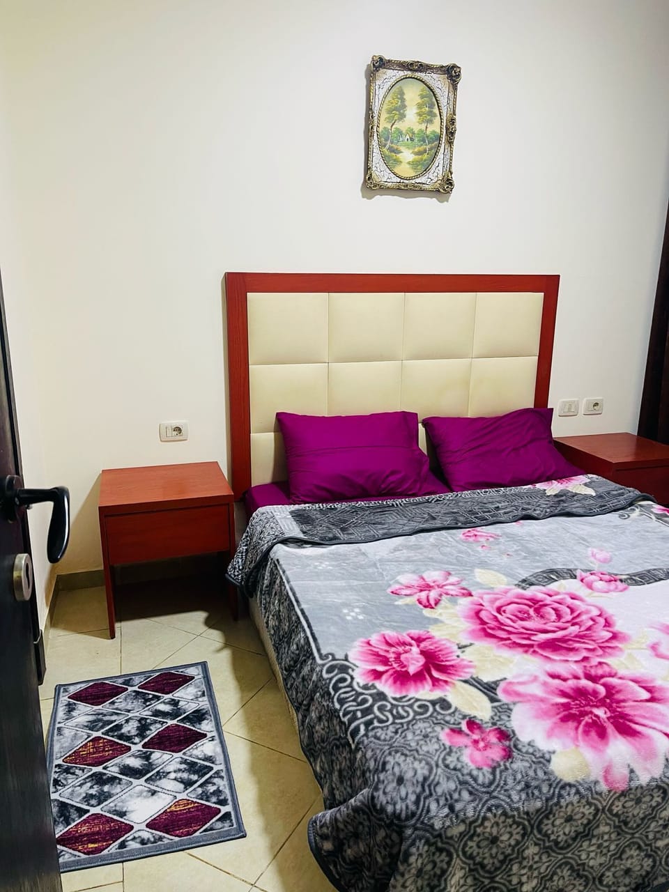 2 bedrooms, laptop workspace, soundproofing