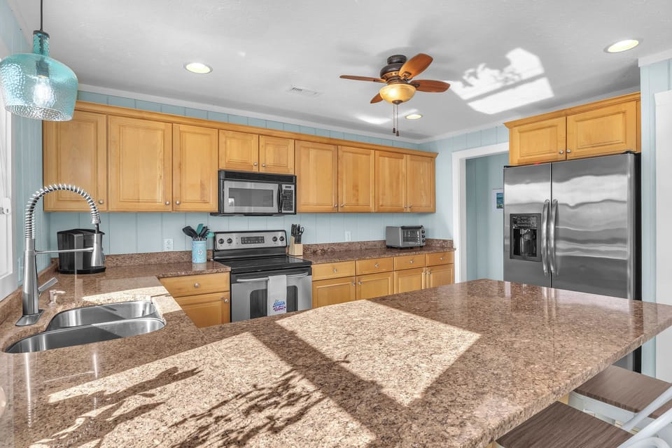 Kitchen - 1st Level South