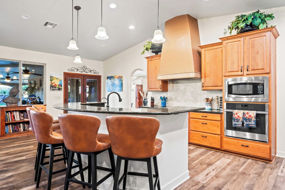 05 2 Kitchen2 12
