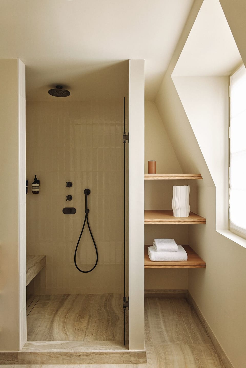 Signature Suite | Bathroom | Hair dryer, towels, soap, shampoo