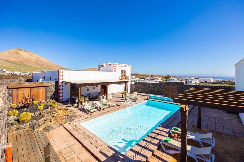 Beautiful villa with private pool and terrace