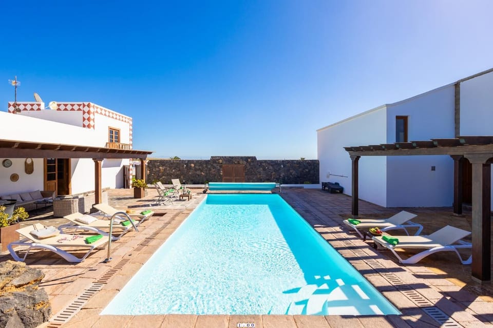 Private pool and terrace