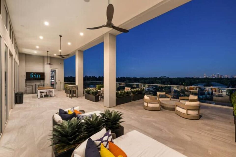 Outdoor lounge over looking Houston Skyline