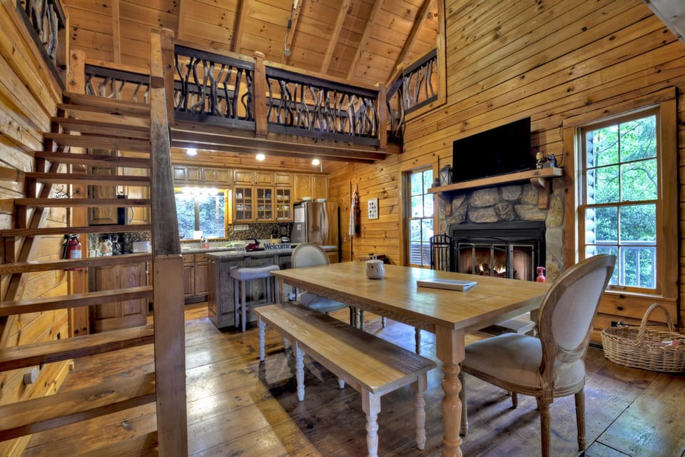 Open Floorplan Kitchen and Dining Area with seasonal fireplace