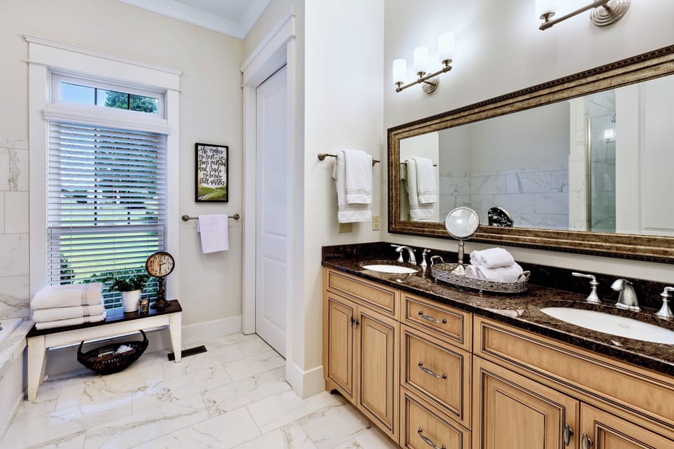 En-suite Bathroom #1 with shower & tub attached to bedroom #1