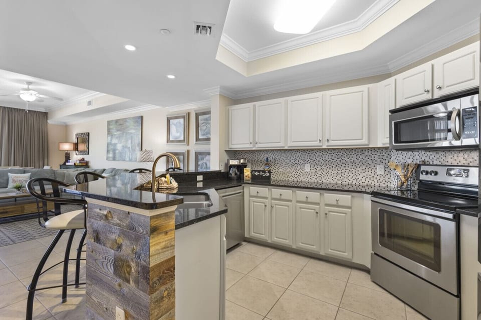 Fully Stocked Kitchen