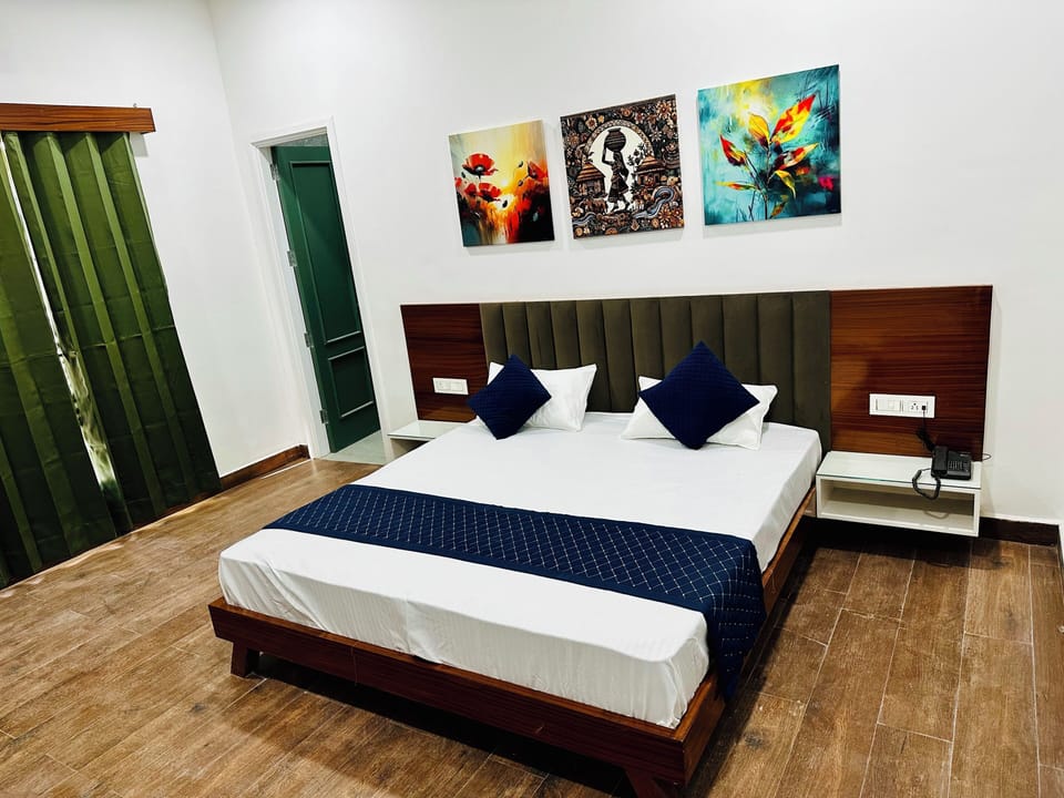 Double Room, City View | Soundproofing, free WiFi
