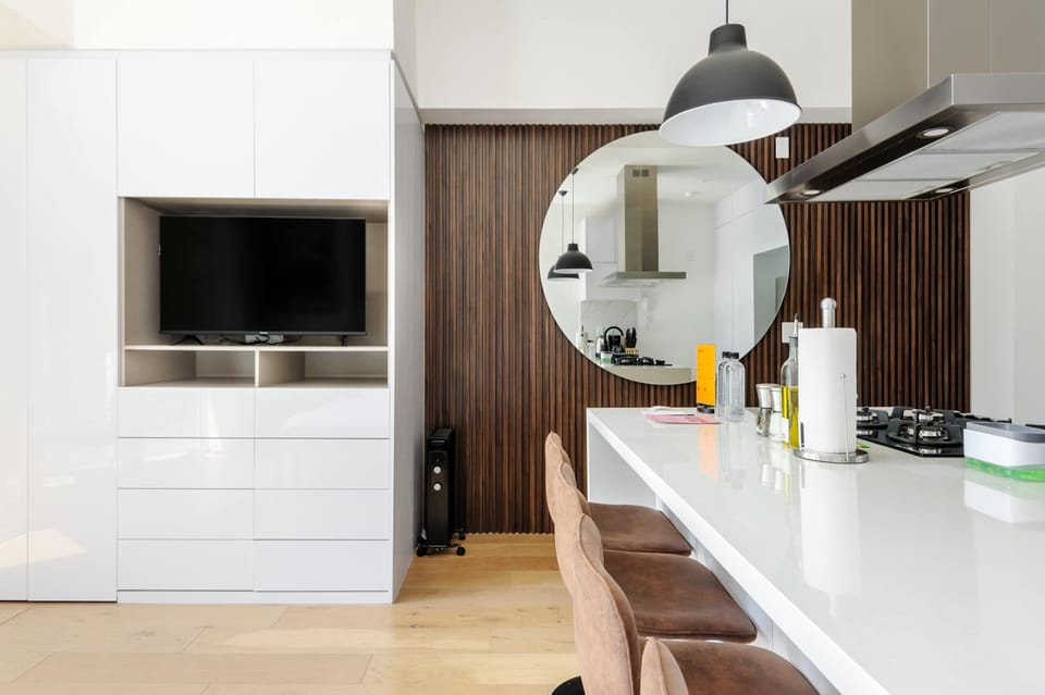 Kitchen bar