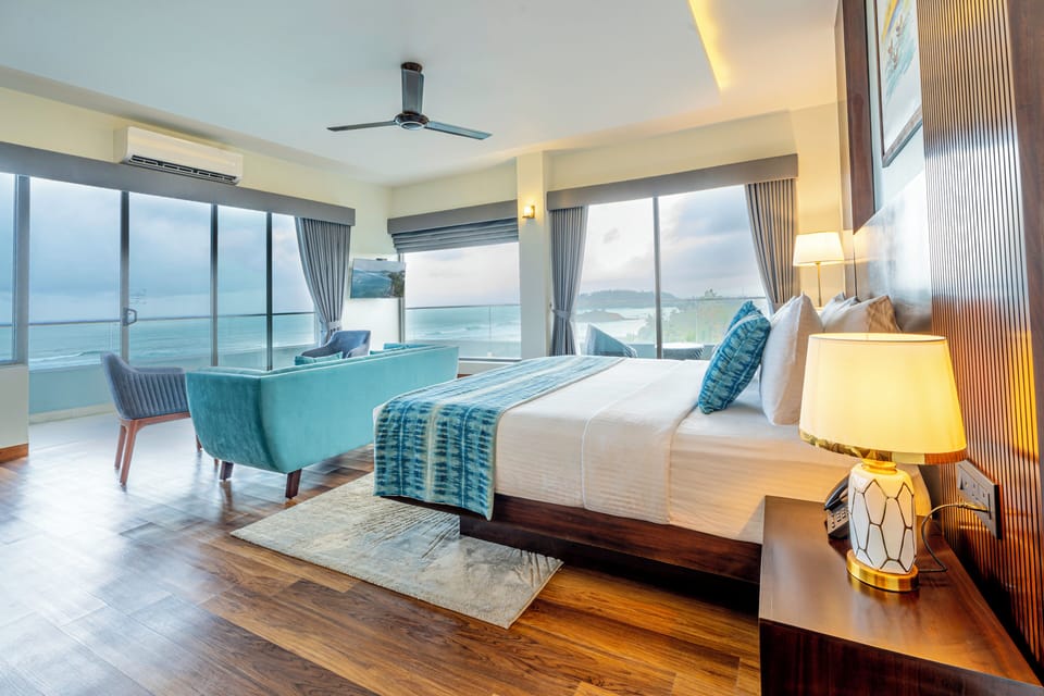 Presidential Suite, Sea View | In-room safe, desk, laptop workspace, soundproofing