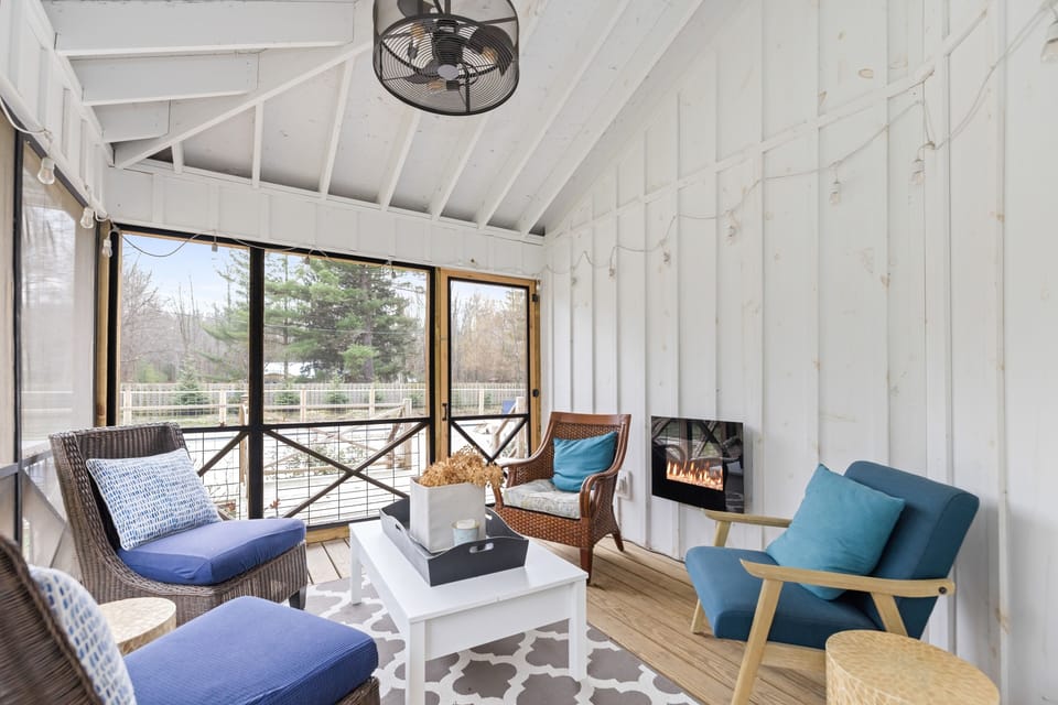 Great screened in porch next to the pool area