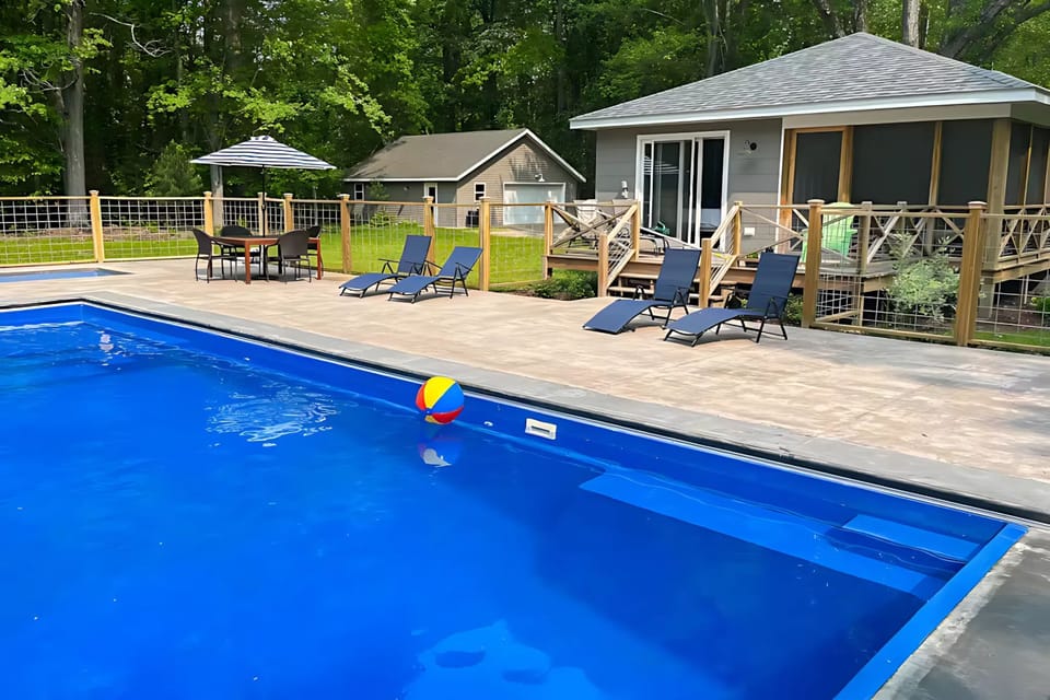 Welcome to Union Pier Pool House!
