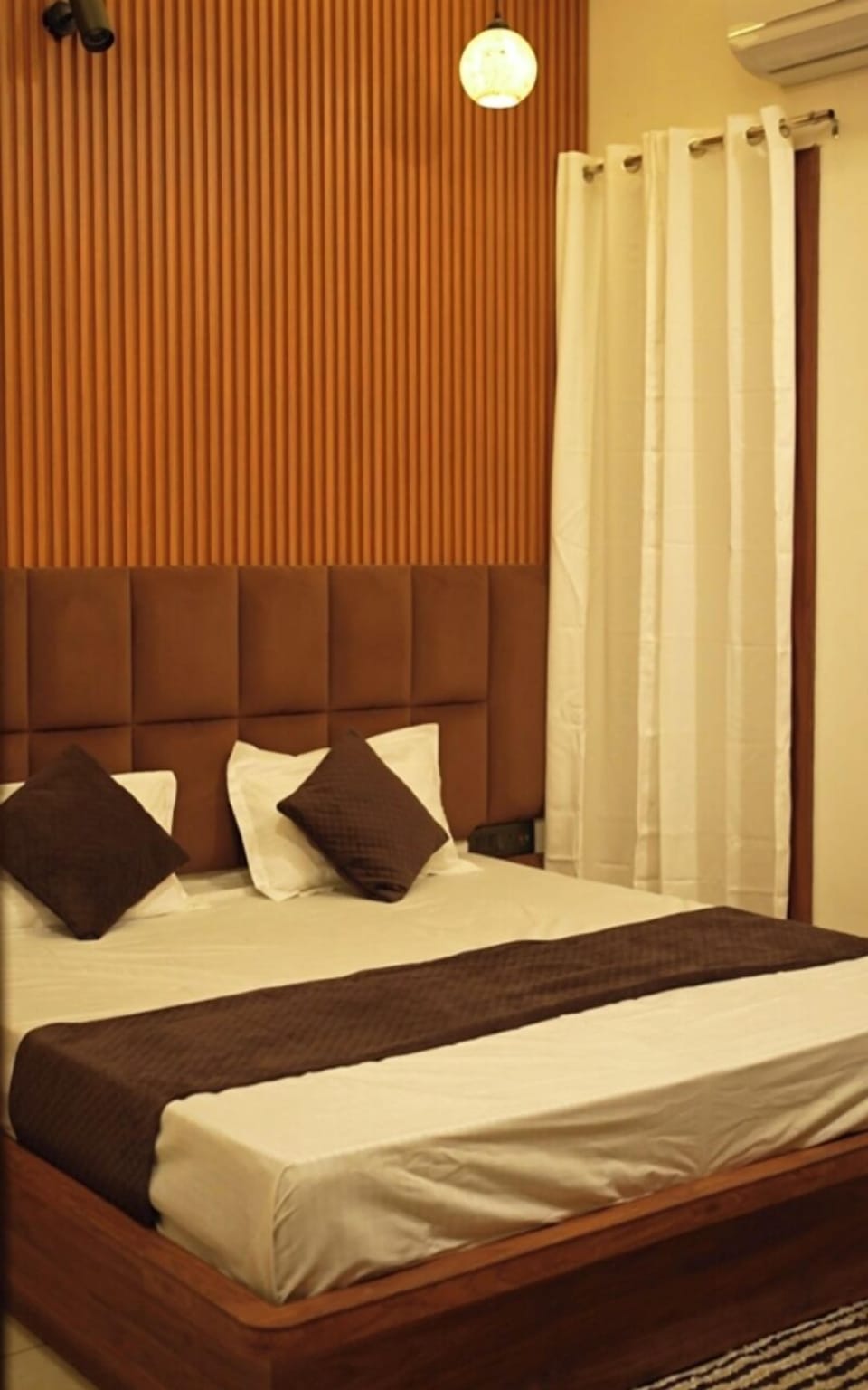 Luxury Double Room, Balcony, City View | Desk, laptop workspace, free WiFi