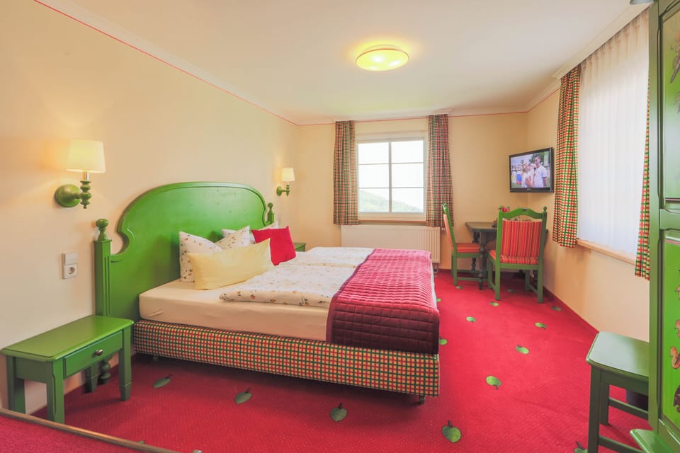 Hypo-allergenic bedding, individually decorated, desk, laptop workspace