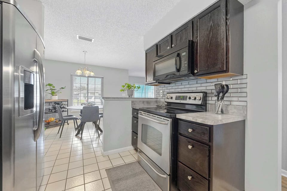 Fully equipped kitchen
