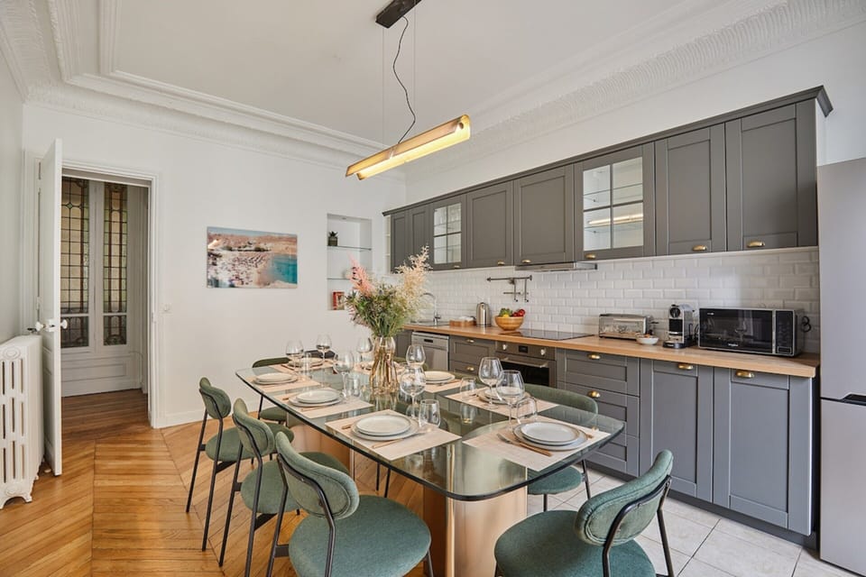 Apartment | Dining