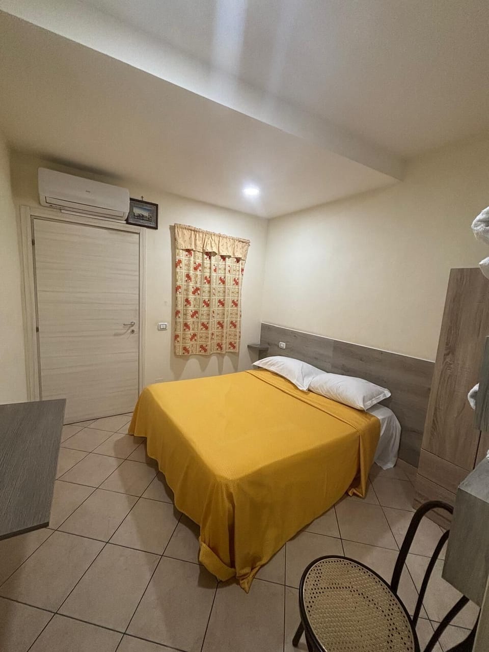 Classic Double Room | Desk, laptop workspace, free WiFi