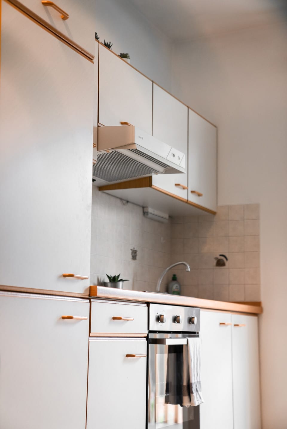 Oven and wall units