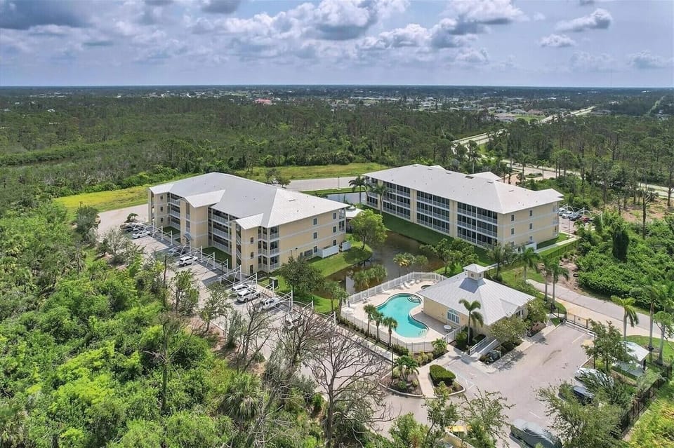 Aerial View of Waterside Condo's