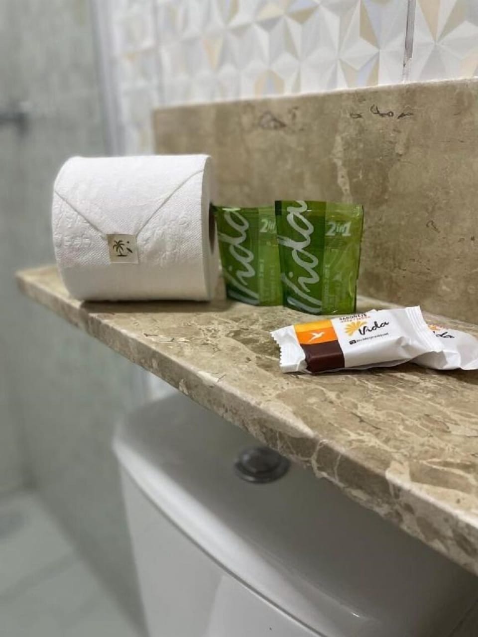 Senior Double Room | Bathroom | Shower, towels, soap, shampoo