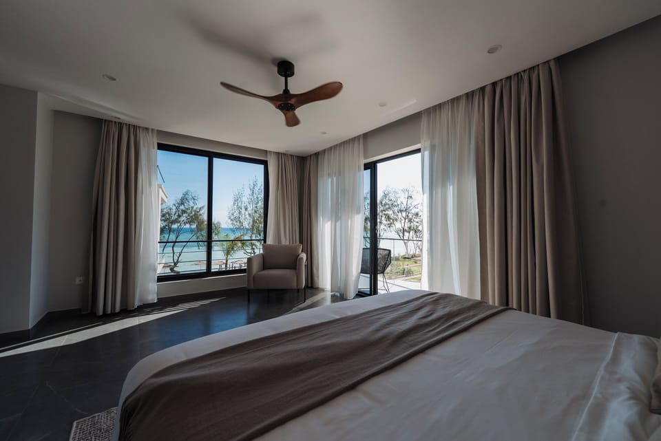 In-room safe, blackout drapes, iron/ironing board, free WiFi
