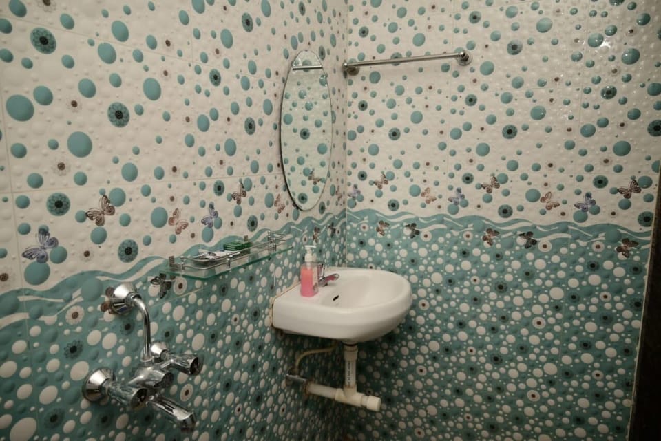 Family Double Room | Bathroom