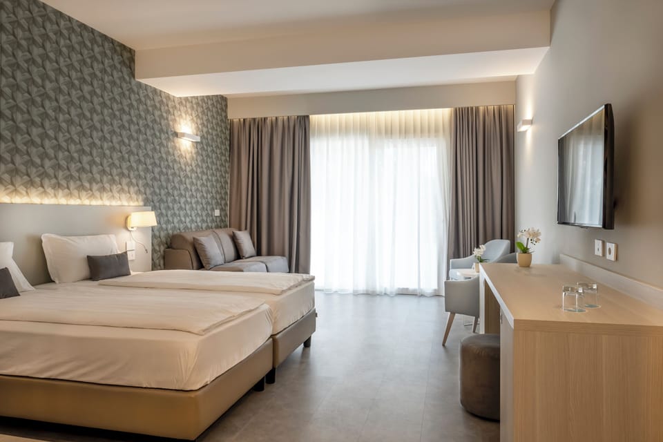 In-room safe, soundproofing, free WiFi