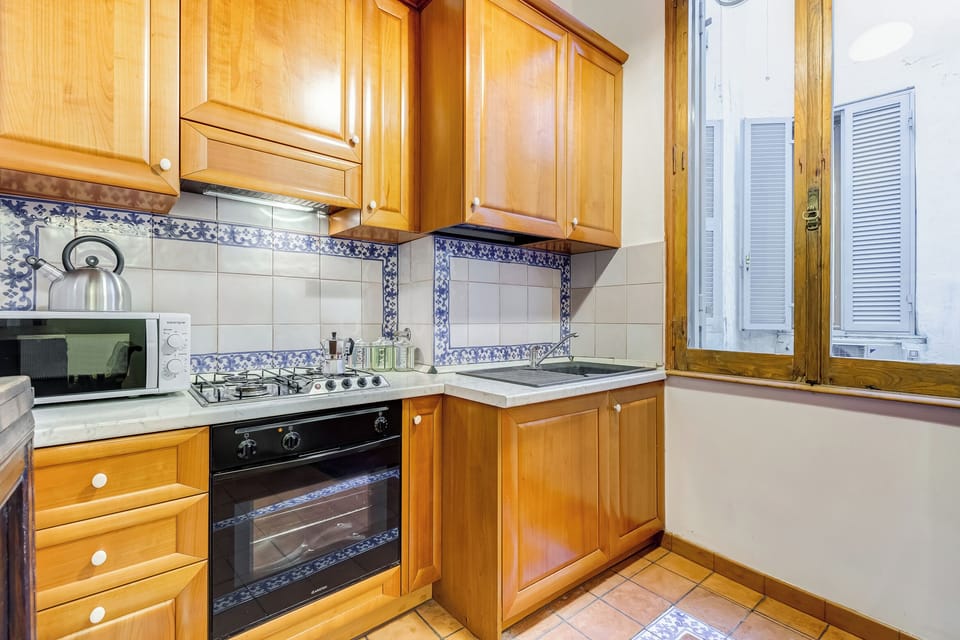 Apartment, 2 Bedrooms, Kitchen, City View | Private kitchen | Full-size fridge, microwave, oven, stovetop