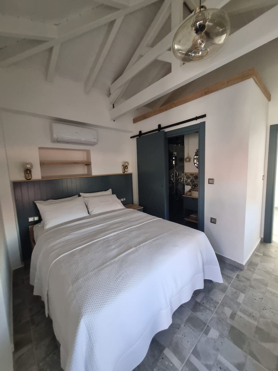 Deluxe Double Room, Bay View | Egyptian cotton sheets, premium bedding, iron/ironing board, free WiFi