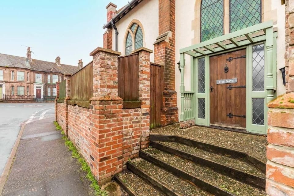 The Nave, Gorleston-On-Sea - Host & Stay