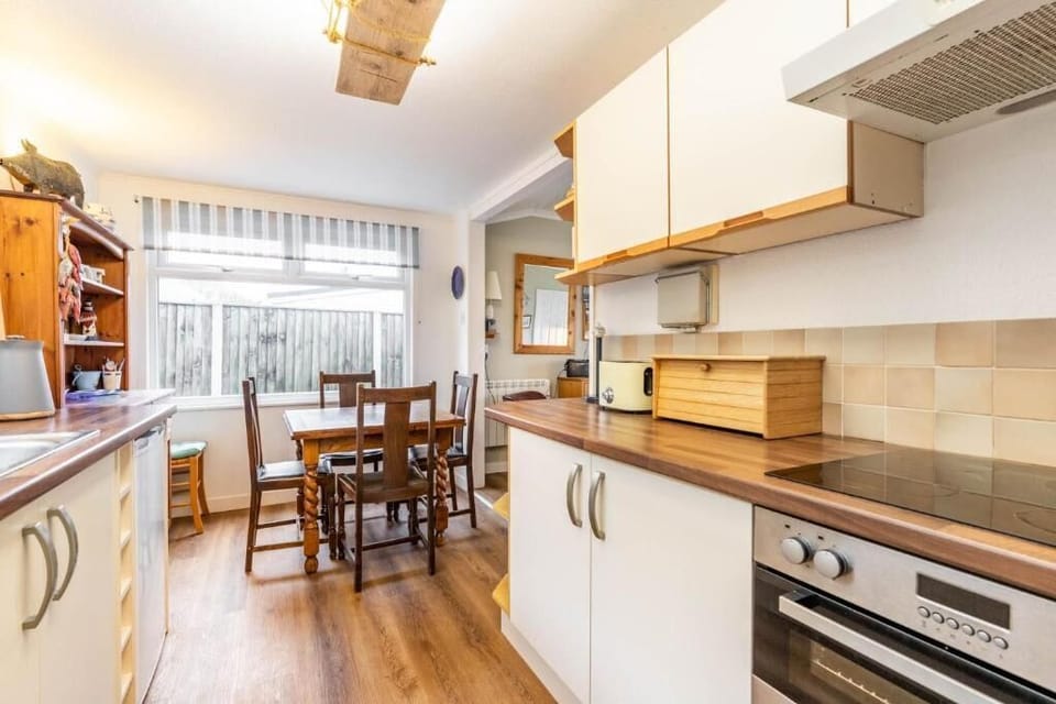 Wylaway, Norfolk - Host & Stay