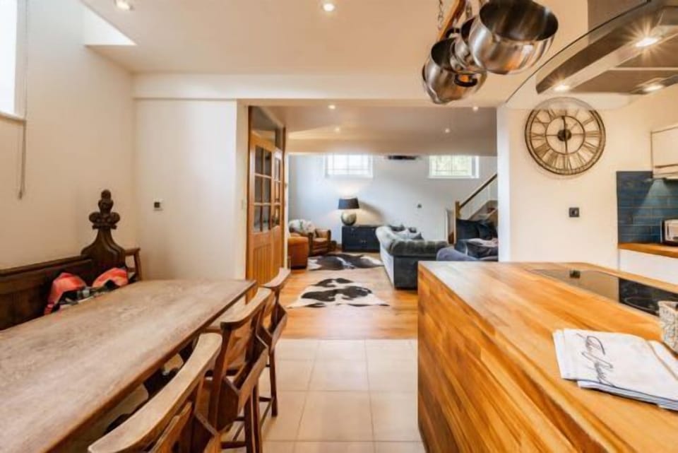 The Chapel in Thornham, Hunstanton - Host & Stay