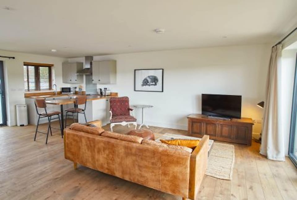 Number Four | Piglets, Swaffham - Host & Stay