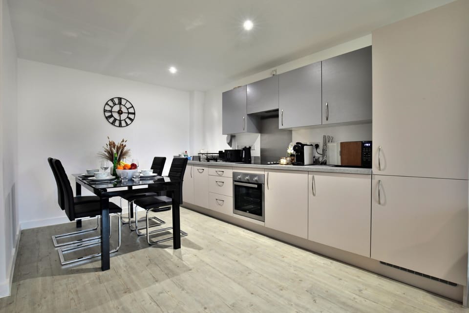 Apartment | Private kitchen | Fridge, microwave, oven, stovetop