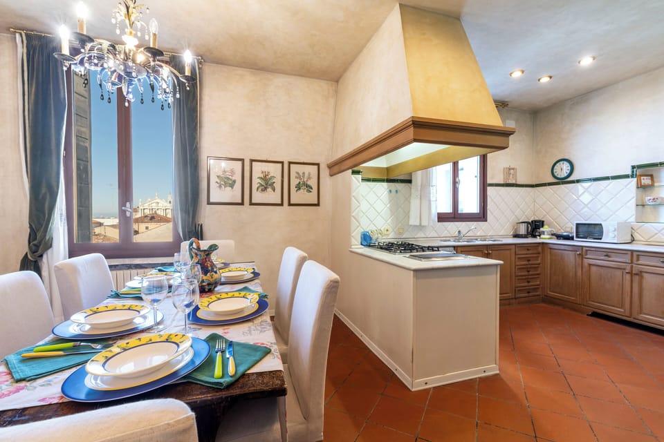 Apartment | In-room dining