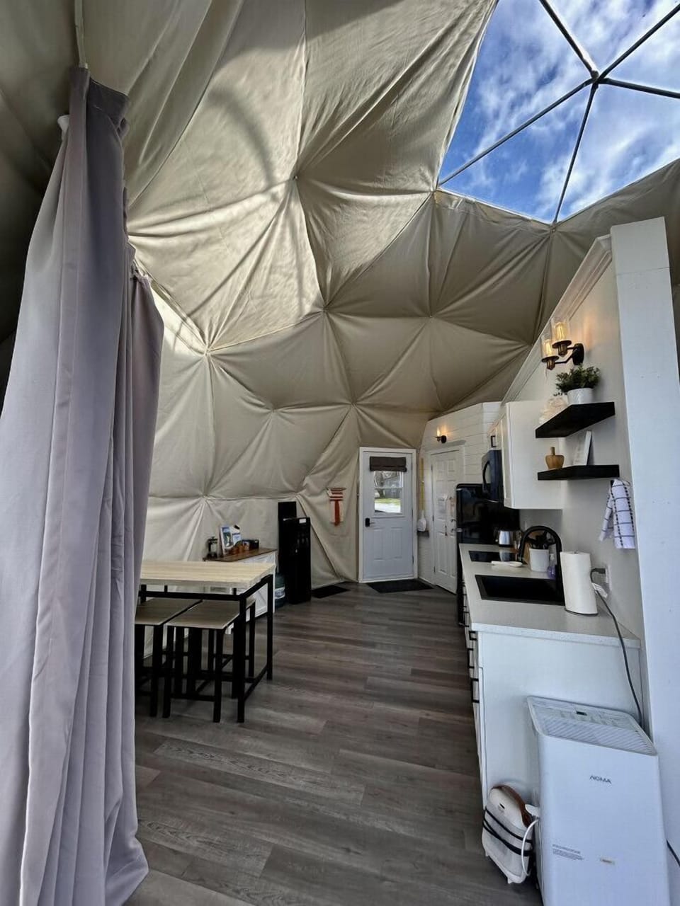 Kitchen Overview Dome #5